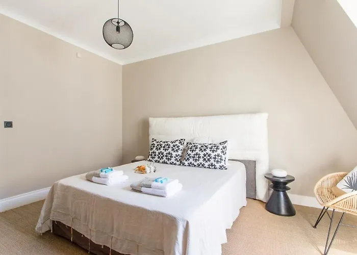 Apartment - Clemenceau - Centre - *