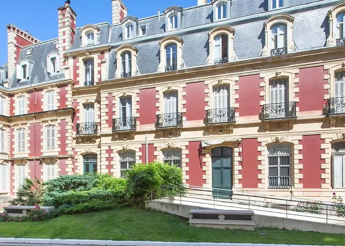 - Clemenceau - Centre - Apartment