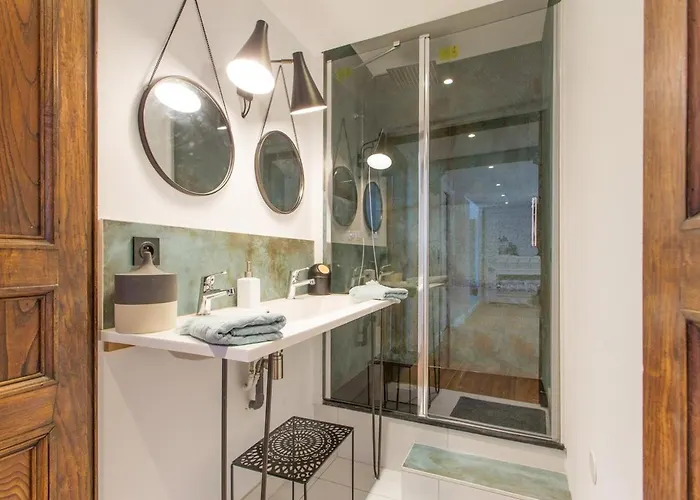 - Clemenceau - Centre -